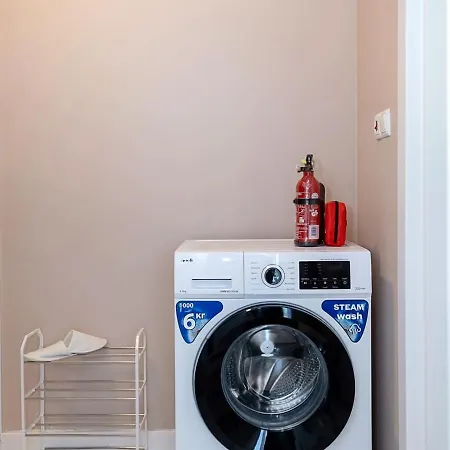 1br With Parking Near Free Uni By Flat Manаger * Warna