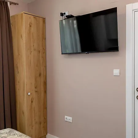Apartment 1br With Parking Near Free Uni By Flat Manаger *